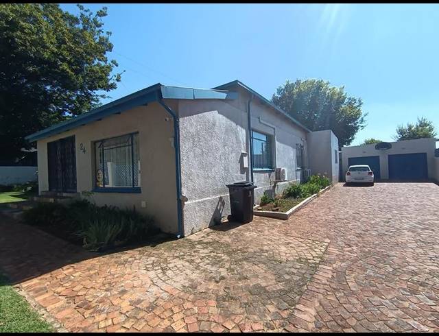 4 BEDROOM HOUSE FOR SALE IN PRIMROSE